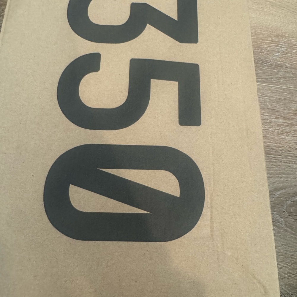 Yeezy boost - Picture 3 of 5
